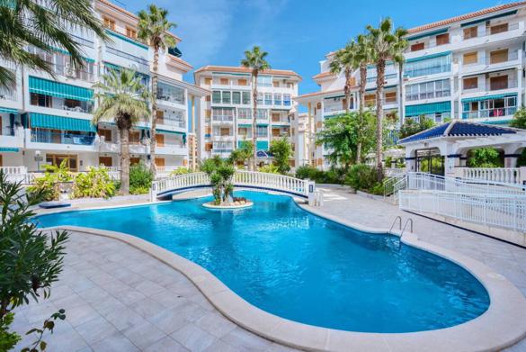 Apartamentos de lujo en La Mata, a 200 metros del mar