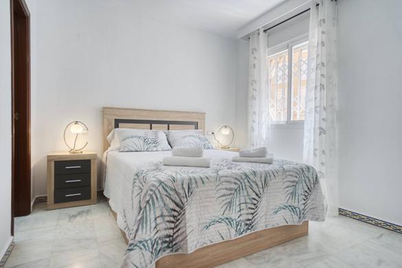 Apartamento con Piscina al lado de la Playa