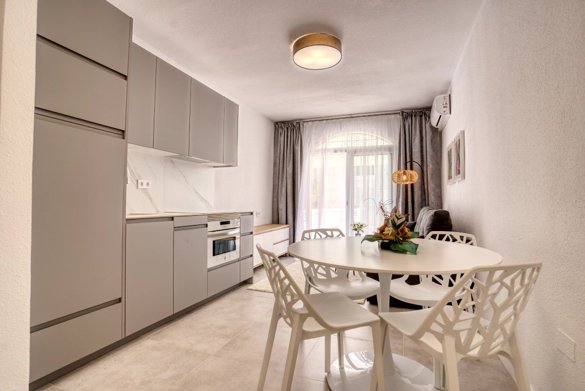 Apartamento bajo con terraza