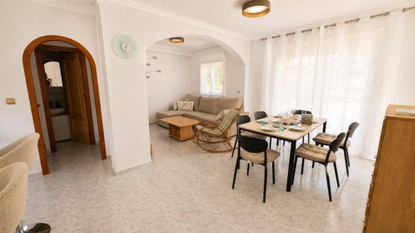 Casa Mediterránea con Jardín