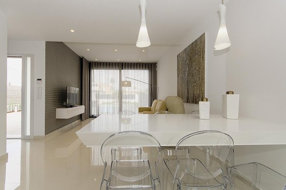 Amay Deluxe Modelo Silvia — Orihuela Costa